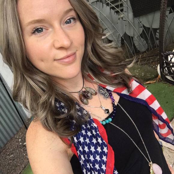 Meet your Posher, Mary - Picture 1 of 1